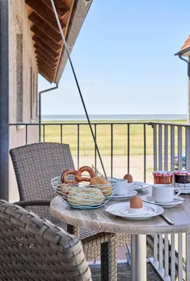 Ein Balkon oder eine Terrasse in der Unterkunft Haus Pamir - Fewo 26