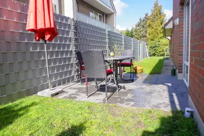 Ein Garten an der Unterkunft Nige Ooge 2