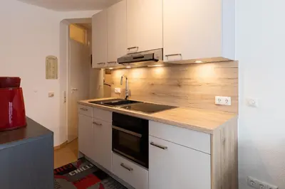 Küche/Küchenzeile in der Unterkunft Haus Elbe 1 Wohnung 13