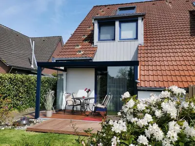 Das Gebäude in dem sich das Ferienhaus befindet