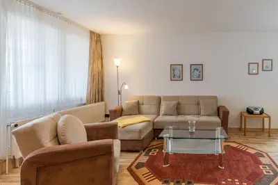 Ein Sitzbereich in der Unterkunft Residenz Meeresbrandung Wohnung 42