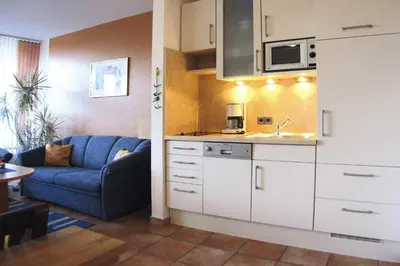 Küche/Küchenzeile in der Unterkunft Wohnung in Cuxhaven mit einem gemeinsamen Pool