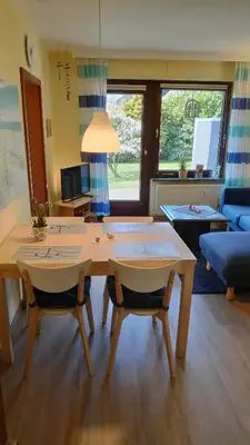 TV/Unterhaltungsangebot in der Unterkunft Strandnahe Ferienwohnung Duhnen - Garten, Strandkorb, 4 Personen