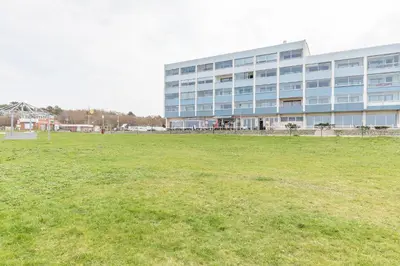 Ein Garten an der Unterkunft Am Sahlenburger Strand Wohnung 8