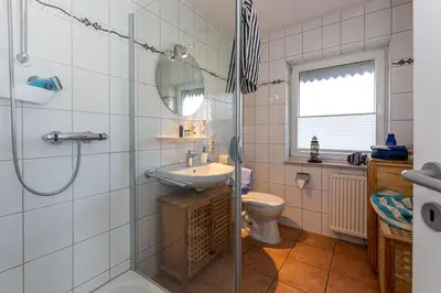 Ein Badezimmer in der Unterkunft Ferienhaus Seebär