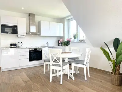 Küche/Küchenzeile in der Unterkunft Cuxhavener Straße 5/5