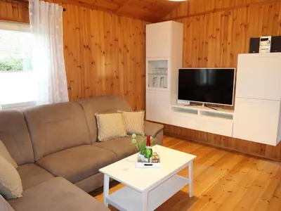 TV/Unterhaltungsangebot in der Unterkunft Chalet Martin by Interhome