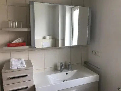 Ein Badezimmer in der Unterkunft Pension Appartementhaus Hus Möhlenbarg