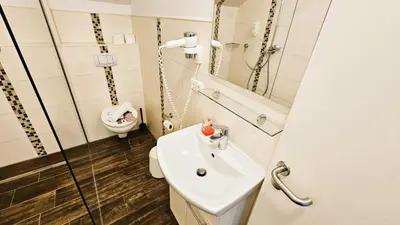Ein Badezimmer in der Unterkunft Hotel Dorfkrug Büsum