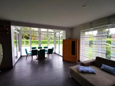 Ein Sitzbereich in der Unterkunft Traumhaftes Ferienhaus an der Nordseeküste