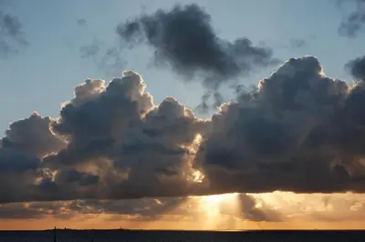 Blick auf den Sonnenuntergang/Sonnenaufgang von der Ferienwohnung aus oder aus der Nähe
