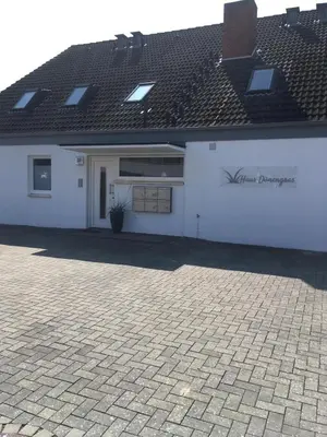 Das Gebäude in dem sich die Ferienwohnung befindet