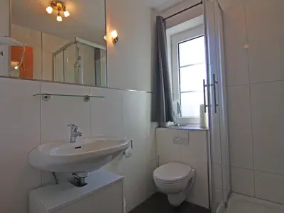 Ein Badezimmer in der Unterkunft Terraced house, Friedrichkoog-Spitze
