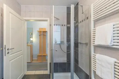 Ein Badezimmer in der Unterkunft Duhner Seedüne Wohnung 7