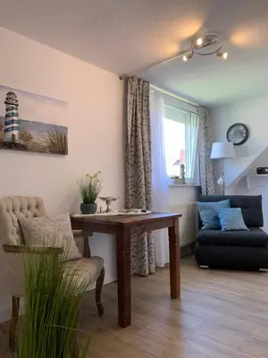 Ein Sitzbereich in der Unterkunft Haus Schatz am Meer Appartement 12 für 1 Person Schatzkammer