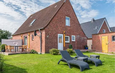Das Gebäude in dem sich das Ferienhaus befindet