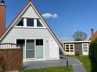Das Gebäude in dem sich das Ferienhaus befindet