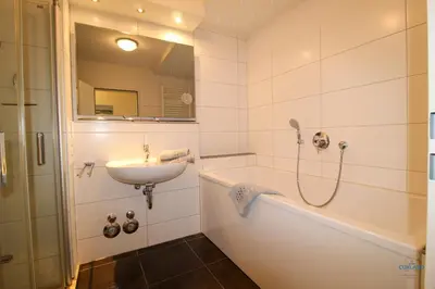 Ein Badezimmer in der Unterkunft Residenz Hohe Lith Wohnung 04 01