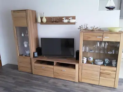 TV/Unterhaltungsangebot in der Unterkunft Wunderschöne Ferienwohnung ´Mal seh´n`direkt am Nordseedeich