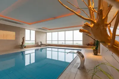 Der Swimmingpool an oder in der Nähe von Wohnung 17