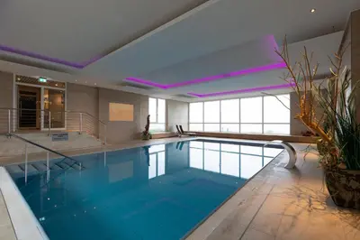 Der Swimmingpool an oder in der Nähe von Wohnung 17