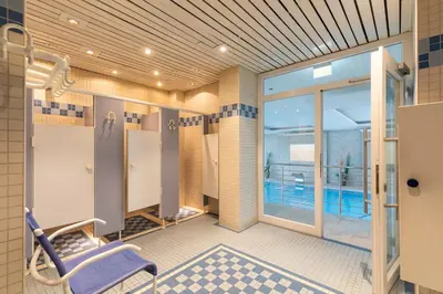 Der Swimmingpool an oder in der Nähe von Wohnung 17