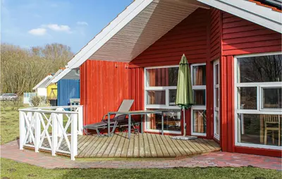 Das Gebäude in dem sich das Ferienhaus befindet