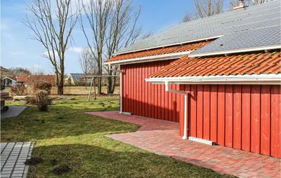 Ein Garten an der Unterkunft Cozy Home In Otterndorf With Sauna