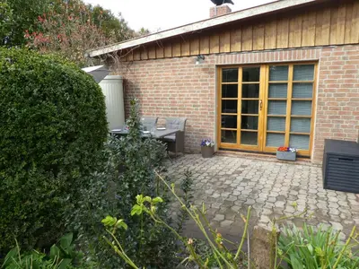 Ein Garten an der Unterkunft Ferienwohnung Nordlicht