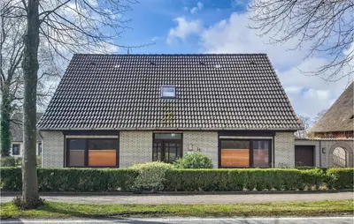 Das Gebäude in dem sich das Ferienhaus befindet