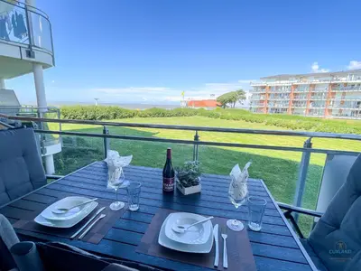 Ein Balkon oder eine Terrasse in der Unterkunft Strandpalais Duhnen Wohnung 3