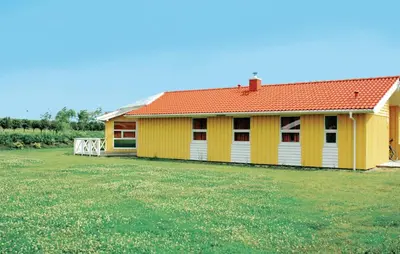 Das Gebäude in dem sich das Ferienhaus befindet