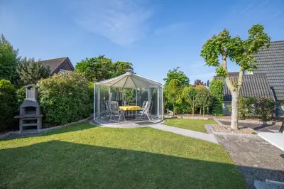 Ein Garten an der Unterkunft Seegras