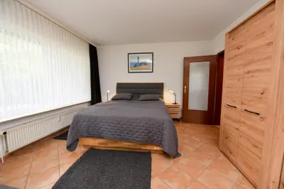 Ein Bett oder Betten in einem Zimmer der Unterkunft Haus 