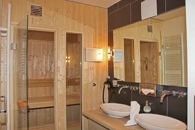 Ein Badezimmer in der Unterkunft Resort Deichgraf Resort Deichgraf 31-15