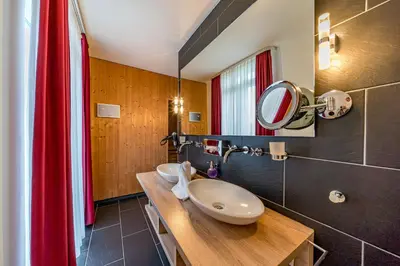 Ein Badezimmer in der Unterkunft Resort Deichgraf Resort Deichgraf 27-05