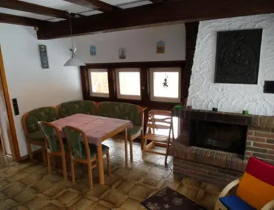 Ein Sitzbereich in der Unterkunft Ferienhaus Niemann