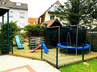 Ein Kinderspielbereich in der Unterkunft Haus Strandkrabbe, Seehund