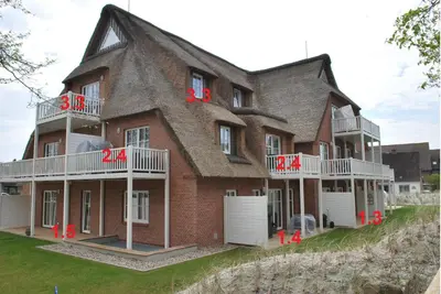 Das Gebäude in dem sich die Ferienwohnung befindet