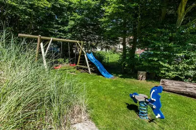 Ein Garten an der Unterkunft Büsumer Reethus Apartment 1 6