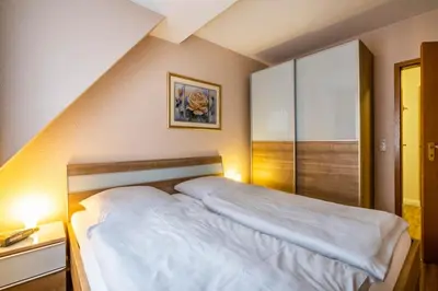 Ein Bett oder Betten in einem Zimmer der Unterkunft Haus Kähler 1 Wohnung 5