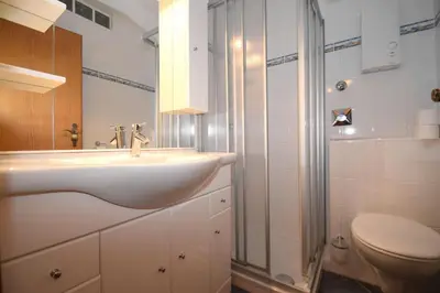 Ein Badezimmer in der Unterkunft Haus Nordseeblick Wohnung 16