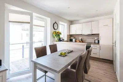 Küche/Küchenzeile in der Unterkunft Haus Deichkieker Apartment 2 2 Deichpirat