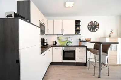 Küche/Küchenzeile in der Unterkunft Haus Deichkieker Apartment 2 6 Strandkrabbe