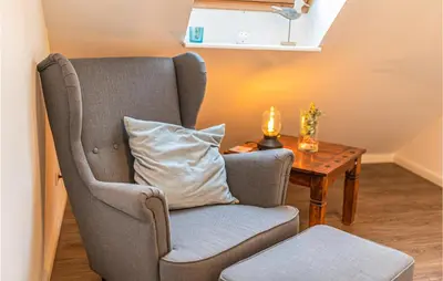Ein Sitzbereich in der Unterkunft Nice Home In Friedrichskoog With Wifi
