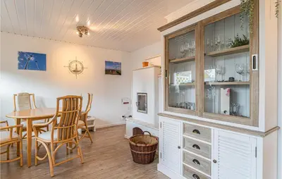 Küche/Küchenzeile in der Unterkunft Nice Home In Friedrichskoog With Wifi