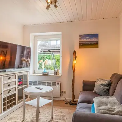 Nice Home In Friedrichskoog With Wifi