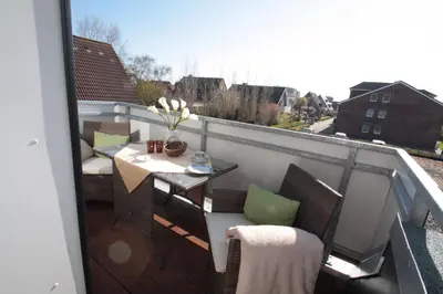 Ein Balkon oder eine Terrasse in der Unterkunft Haus Övern Diek Wohnung 1 a