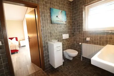 Ein Badezimmer in der Unterkunft Haus Övern Diek Wohnung 8