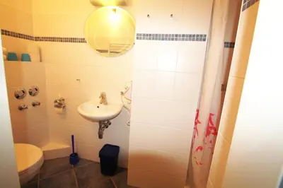 Ein Badezimmer in der Unterkunft Haus am Kurpark Wohnung 2